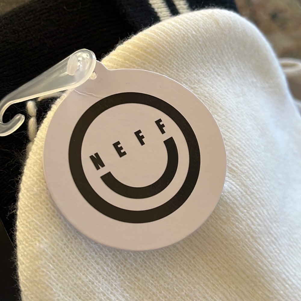 Neff Fun Guys White Beanie - Picture 6 of 6